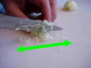 How to prepare an onion or shallot : Photo of step #10