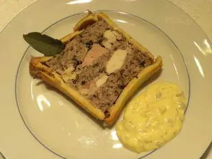 Paté en croute (terrine in a pie crust)