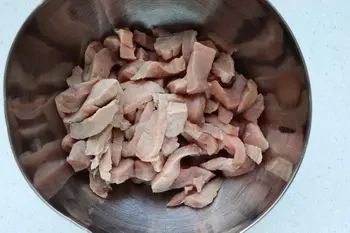 Sliced veal with leeks and mushrooms : Photo of step #2