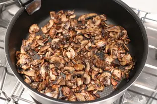 Sautéed pork with mushrooms in a cream sauce. : Photo of step #6