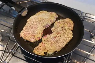 Escalopes in a sesame crust : Photo of step #8