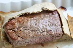 Fillet of beef in a rosemary crust