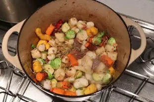 Melt-in-the mouth meat and vegetables in a sealed casserole : Photo of step #9