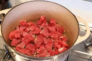 Beef braised in reduced red wine : Photo of step #5