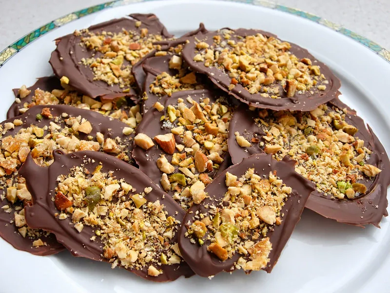 Chocolate thins with toasted nuts