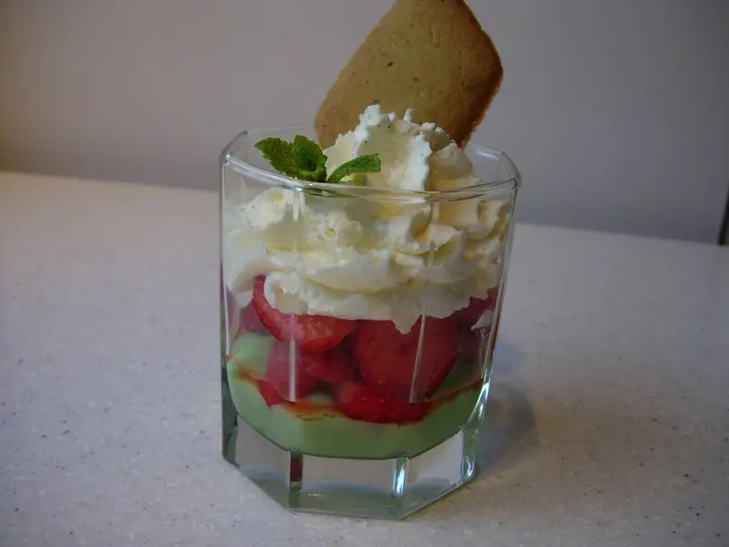 Strawberries with mint and cream