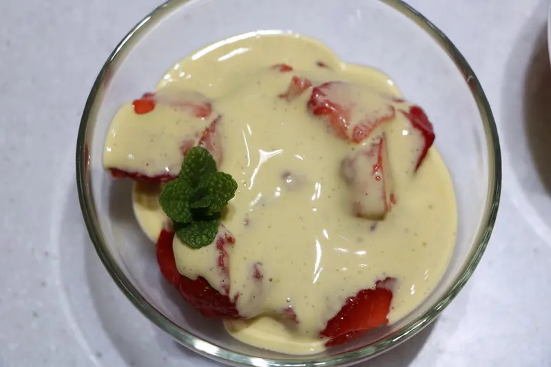 Strawberry brunoise in a dessert-wine sabayon