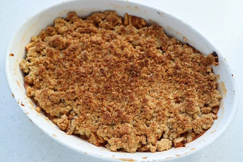 Tyrolean apple crumble