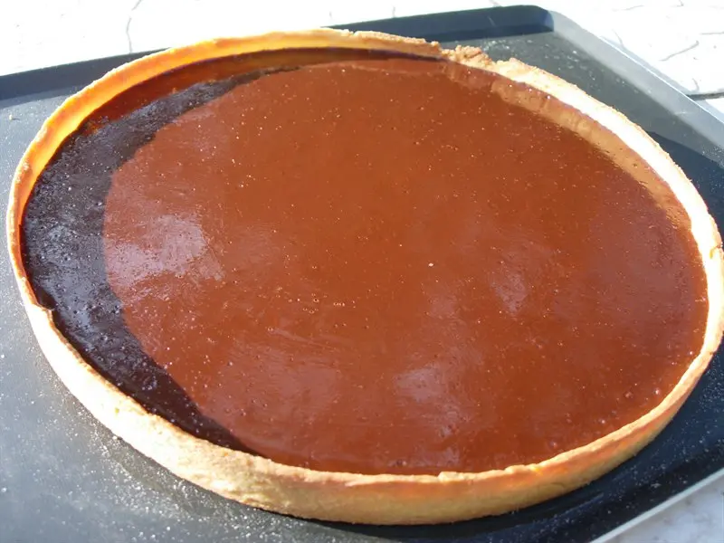 Chocolate tart