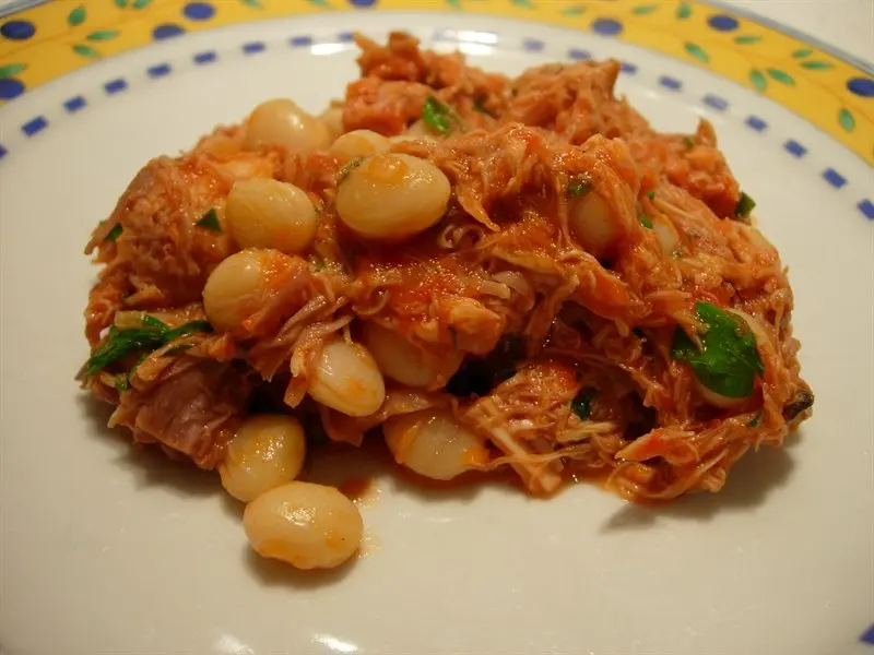 Beans with tomatoes