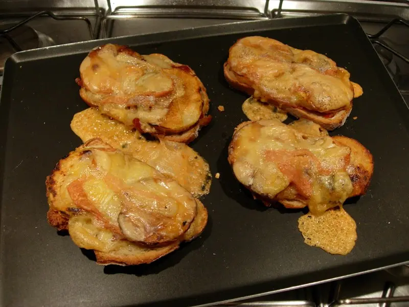 Melting Epoisses on toast