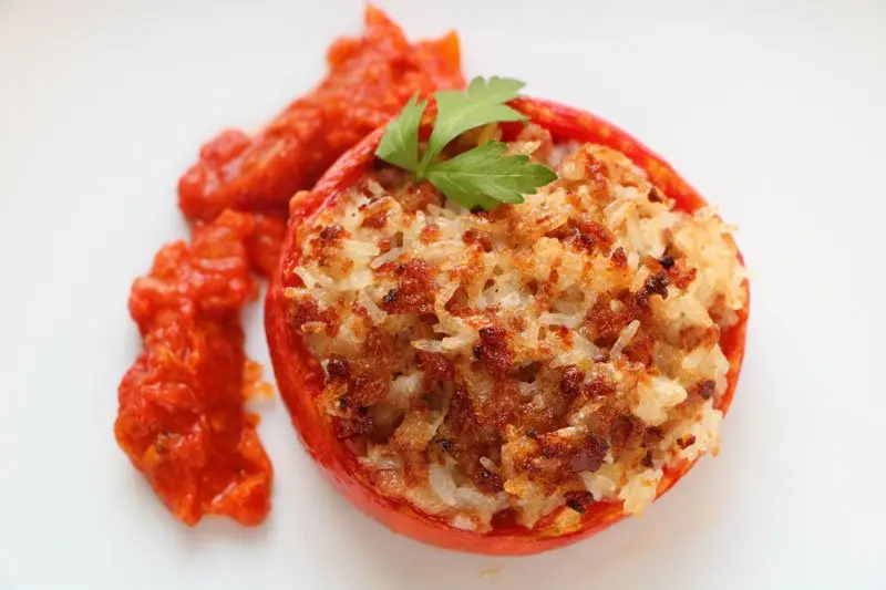 Comtoise stuffed tomatoes