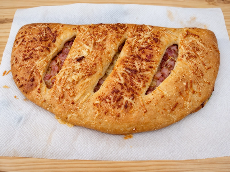 Fougasse with bacon and Comté
