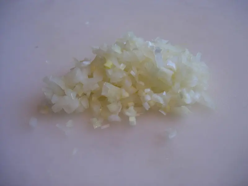 How to prepare an onion or shallot