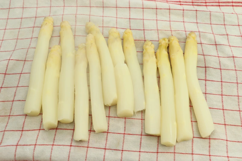 How to prepare white asparagus