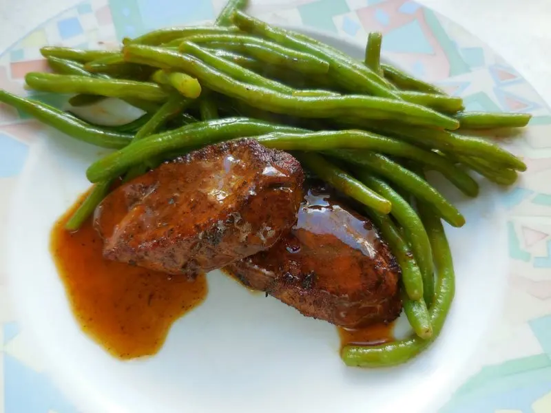 Mexican-style pork medallions 