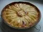 Sweetcrust pastry, fesh pears and almond cream.