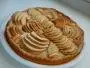 THe simplest of apple tarts: a sweet pastry case and apples.