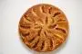 Sweetcrust pastry case, rich hazelnut buttercream and apples sautéed in Macvin du Jura.