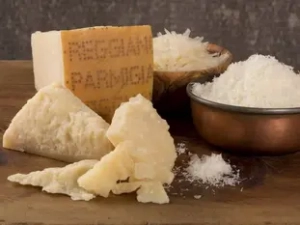 Parmesan cheese crusts