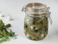 Gherkins in vinegar 