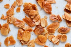 Toasted flaked almonds