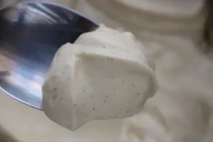 The gelling agent in a cream