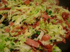 Cabbage julienne with ham