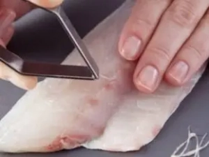 Remove bones from fish